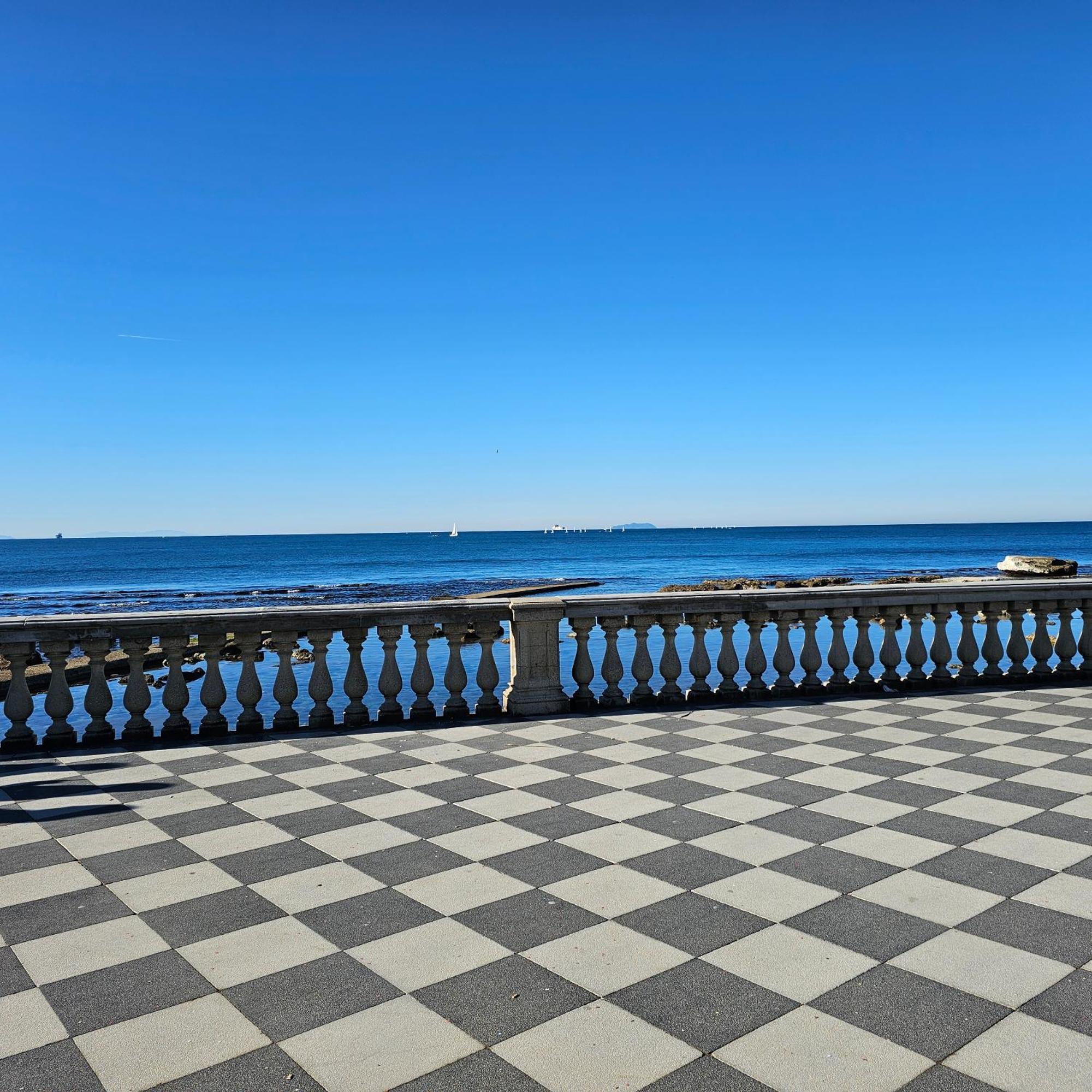 Апартаменти Sunnyside Accademia Ліворно Екстер'єр фото